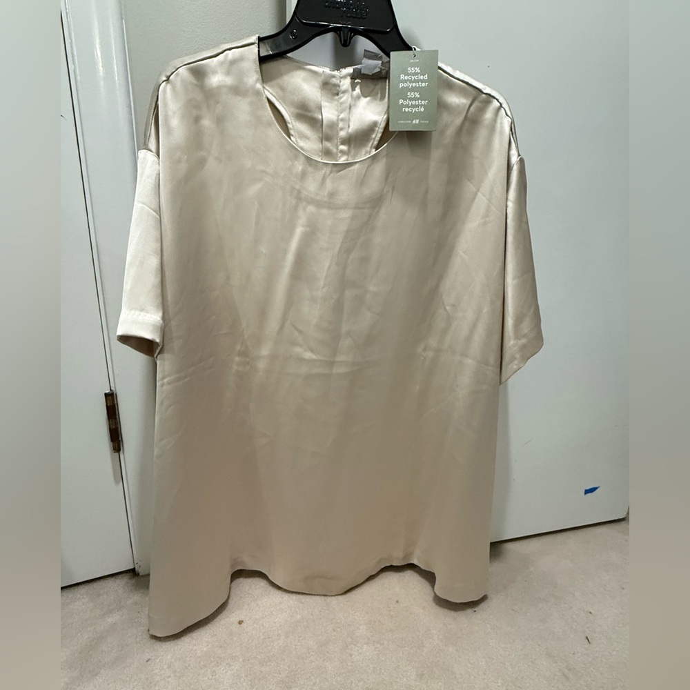 Women’s Cream Short Sleeve Shirt